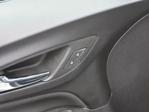 Used 2024 Chevrolet Equinox RS w/ RS Leather Package FWD image 10