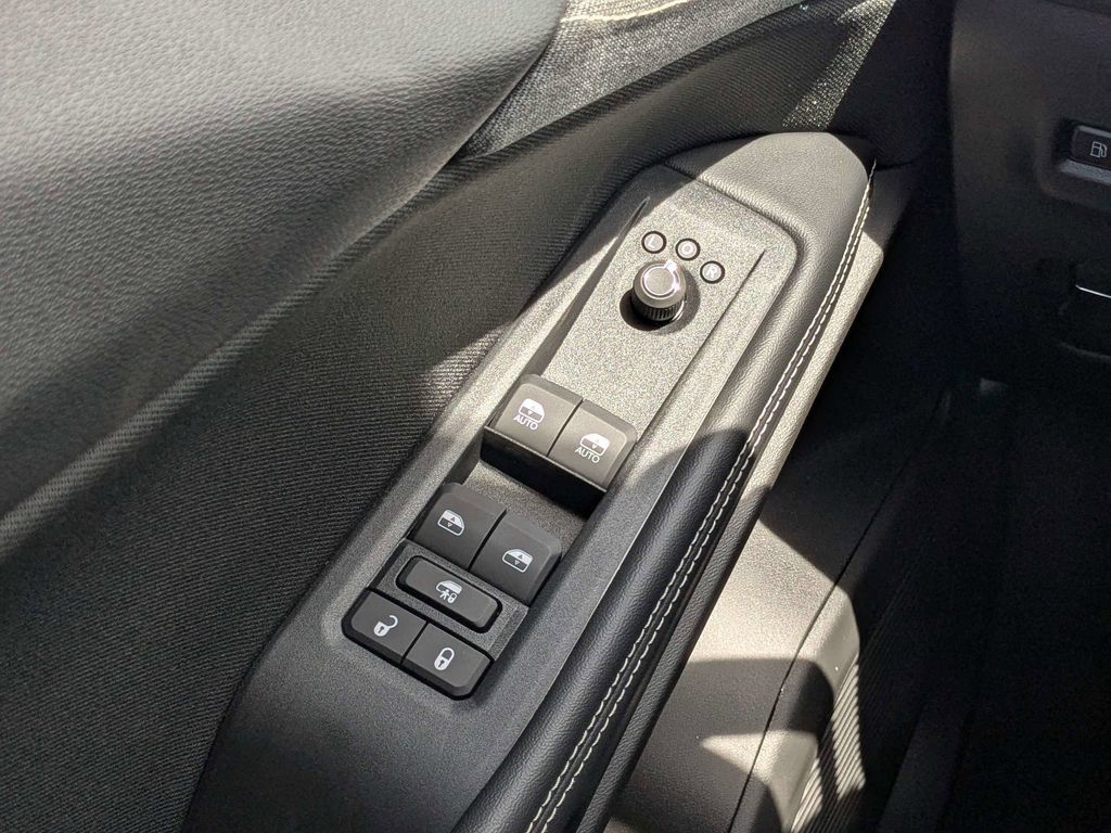 New 2026 Jeep Cherokee Laredo AWD/4WD image 20