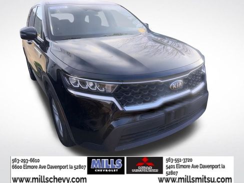 Used 2021 Kia Sorento LX image 2