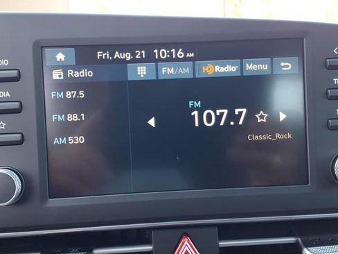 New 2026 Hyundai Elantra SE FWD image 6