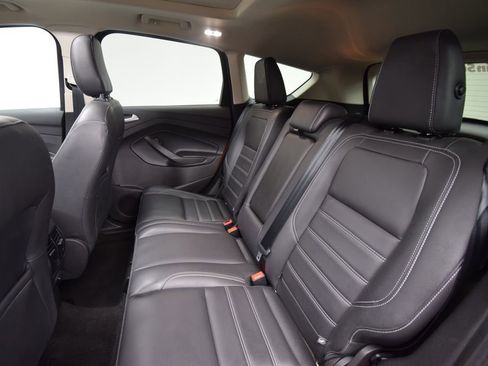 Used 2019 Ford Escape SEL image 22
