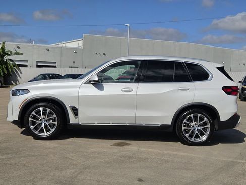 Used 2025 BMW X5 xDrive40i AWD/4WD image 6