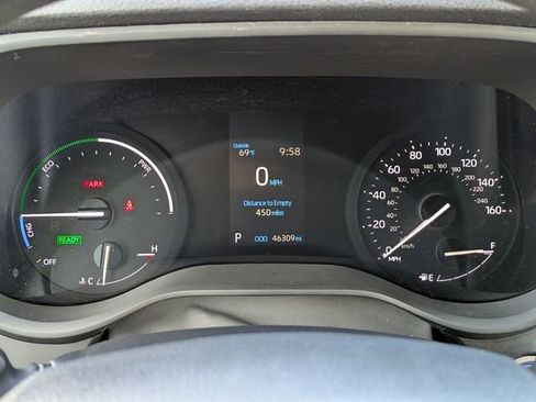 Used 2024 Toyota Sienna LE image 21