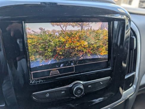Used 2020 Chevrolet Traverse LS FWD image 17