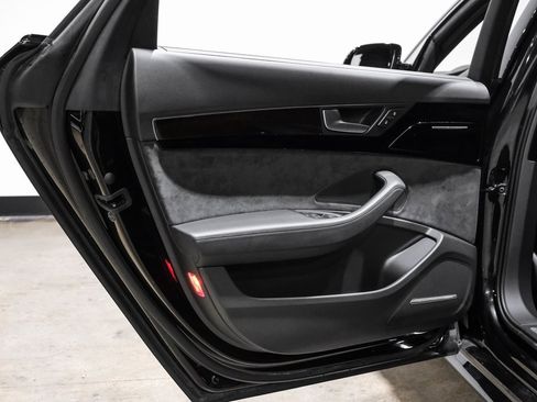 Used 2017 Audi A8 L 3.0T w/ Executive Package image 39