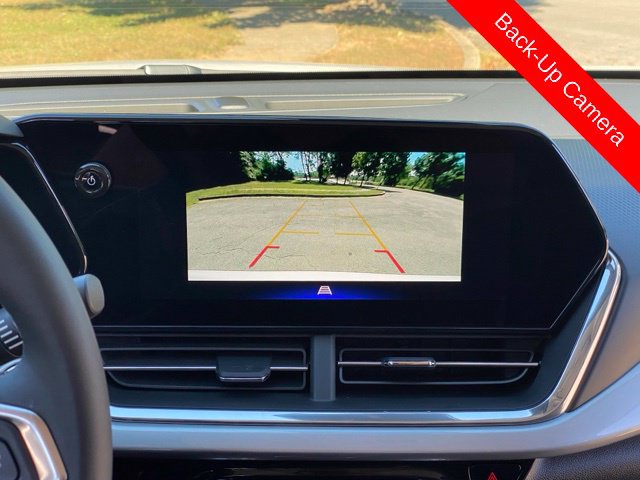 Used 2026 Chevrolet Trax LT w/ Sunroof Package FWD image 29