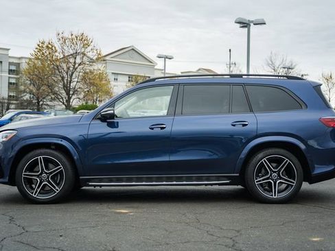 Used 2024 Mercedes-Benz GLS 450 4MATIC image 4