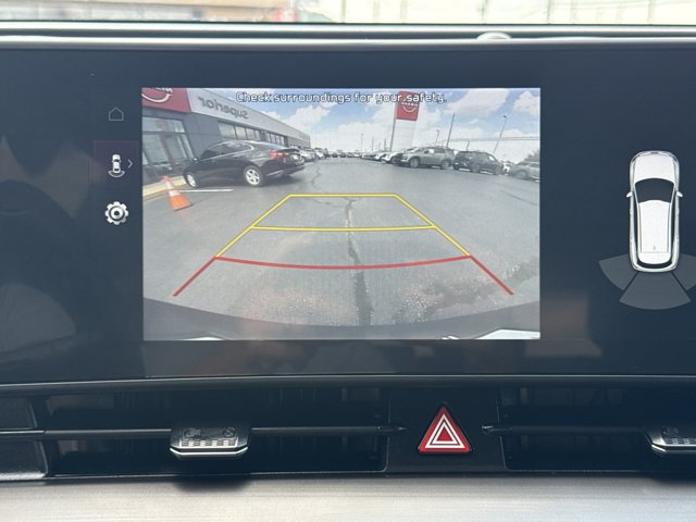 Used 2025 Kia Sportage EX FWD image 9