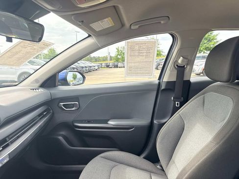 Used 2025 Kia K4 FWD image 20