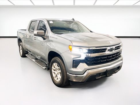 Used 2023 Chevrolet Silverado 1500 LT RWD image 3