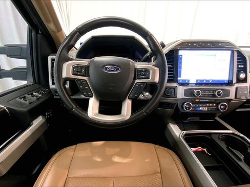 Used 2022 Ford F250 Lariat w/ Lariat Ultimate Package AWD/4WD image 14