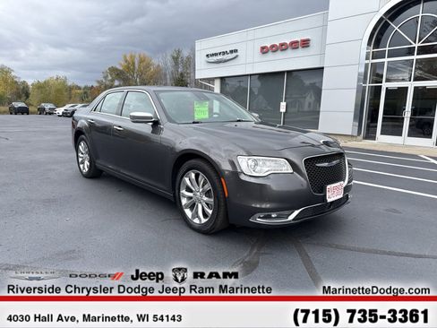 Used 2018 Chrysler 300 Limited w/ Safetytec Plus Group image 2