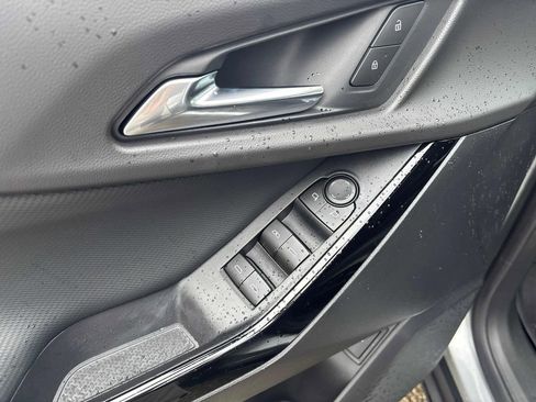 New 2026 Chevrolet Equinox LT w/ Convenience Package II image 11