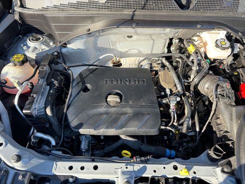 Used 2025 Chevrolet TrailBlazer LT w/ Driver Confidence Package image 30