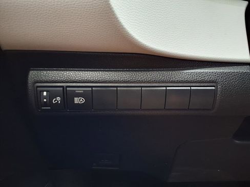 Used 2023 Toyota Corolla XSE image 22