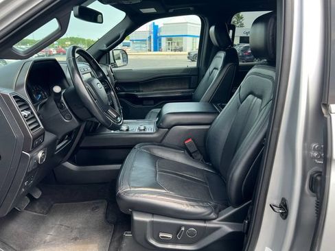 Used 2019 Ford Expedition Max Limited AWD/4WD image 3