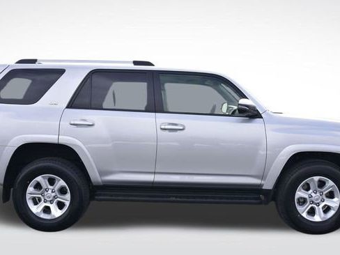 Certified 2024 Toyota 4Runner SR5 Premium image 5