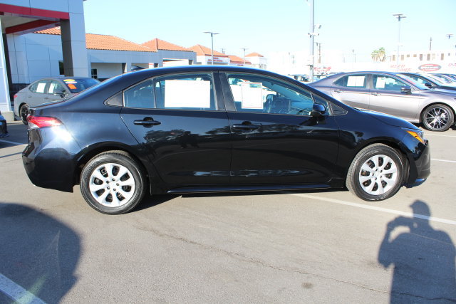 Certified 2024 Toyota Corolla LE FWD image 17