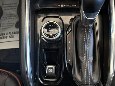 Certified 2025 GMC Canyon AT4 w/ AT4 Premium Package image 23