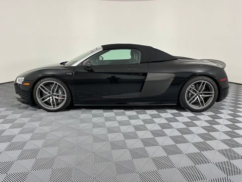 Used 2018 Audi R8 V10 plus AWD/4WD image 2