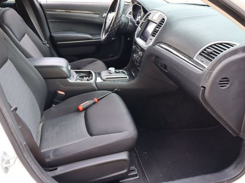 Used 2020 Chrysler 300 Touring w/ Sport Appearance Package RWD image 15