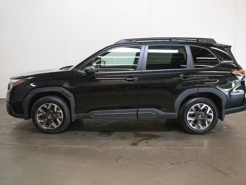 Used 2026 Subaru Forester Premium AWD/4WD image 7