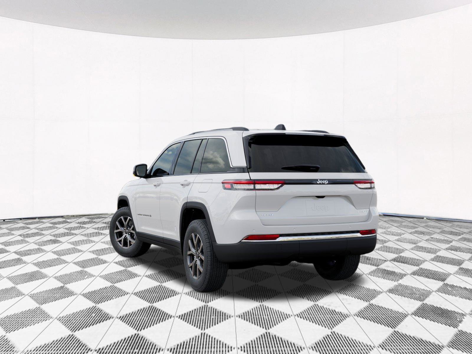 New 2027 Jeep Grand Cherokee Laredo AWD/4WD image 4