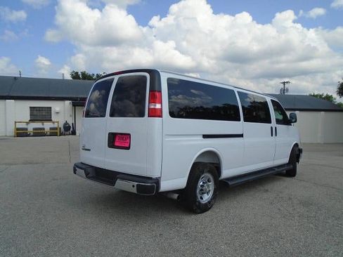Used 2025 Chevrolet Express 3500 LT w/ LT Preferred Equipment Group RWD image 20