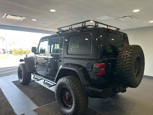 Used 2021 Jeep Wrangler Unlimited Sahara image 6