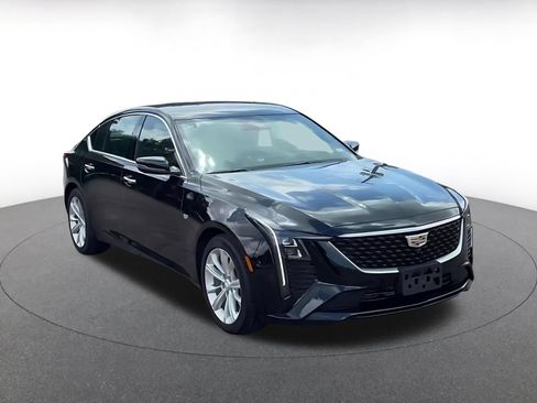 Used 2026 Cadillac CT5 Premium Luxury RWD image 3