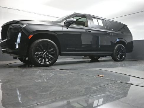 Used 2022 Cadillac Escalade ESV Sport Platinum AWD/4WD image 34
