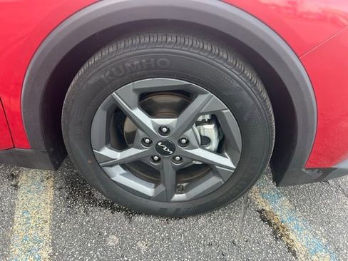 Certified 2025 Kia K4 LXS image 9