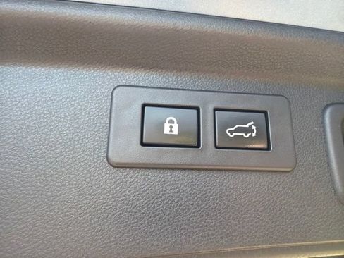 Used 2023 Subaru Forester Limited AWD/4WD image 10