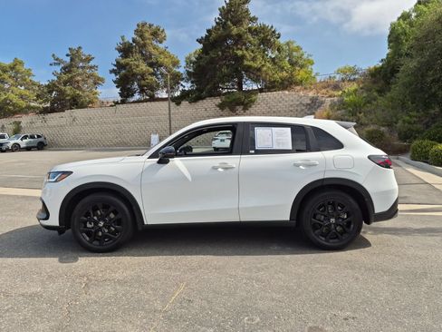 Used 2024 Honda HR-V Sport image 2