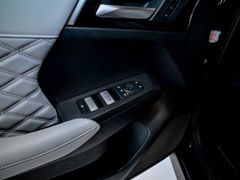 Used 2024 Mitsubishi Outlander SEL Black Edition image 17