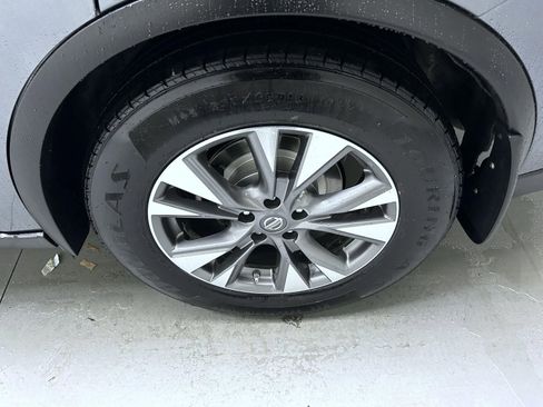 Used 2017 Nissan Murano S image 22