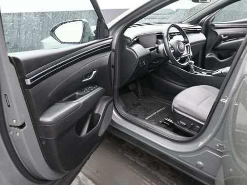 Used 2022 Hyundai Santa Cruz SEL Premium image 13