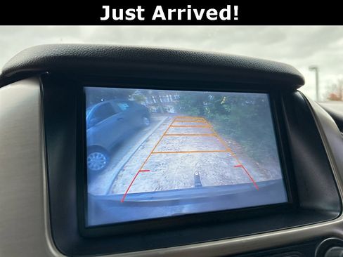 Used 2017 GMC Yukon Denali w/ Open Road Package image 28