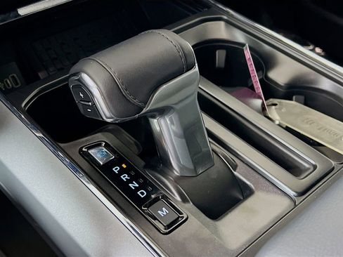 New 2025 Ford F150 Lariat w/ Equipment Group 501A Mid image 10