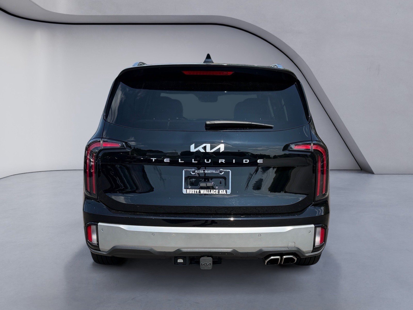 Used 2024 Kia Telluride SX w/ Towing Package FWD image 4