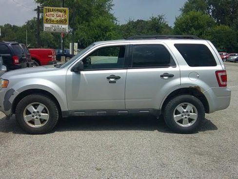 Used 2011 Ford Escape XLT w/ 202A Rapid Spec Order Code image 5