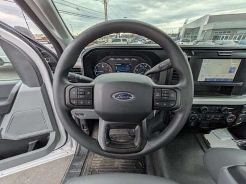 New 2026 Ford F350 XL w/ XL Chrome Package AWD/4WD image 15
