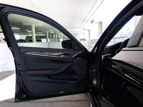 Certified 2023 BMW 540i w/ M Sport Package image 14