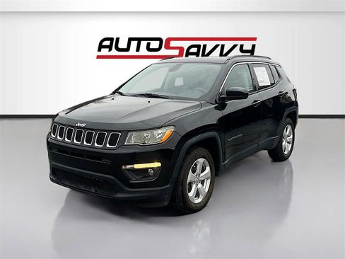 Used 2021 Jeep Compass Latitude image 3