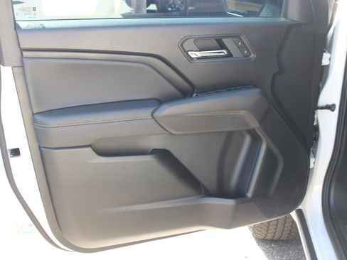 Used 2025 GMC Canyon Elevation w/ Convenience Package image 13