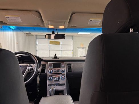 Used 2019 Ford Flex SE FWD image 23