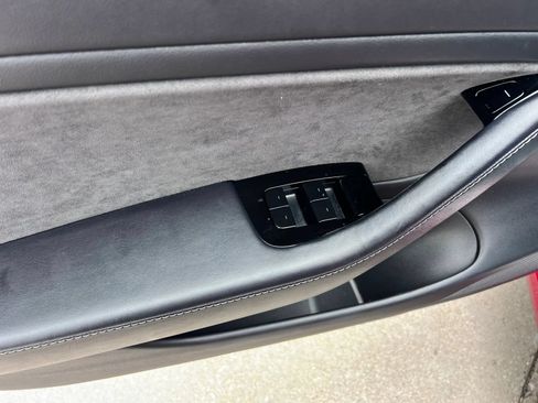 Used 2018 Tesla Model 3 Mid Range RWD image 14