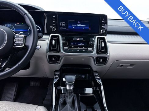 Used 2023 Kia Sorento SX AWD/4WD image 8