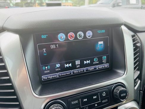 Used 2020 Chevrolet Suburban LT RWD image 20