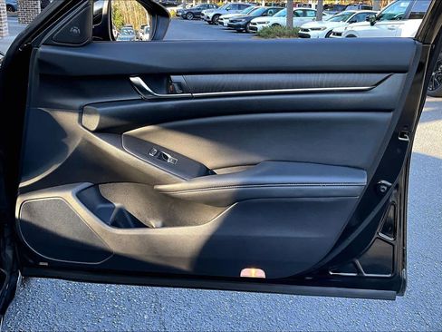 Certified 2020 Honda Accord Touring image 22